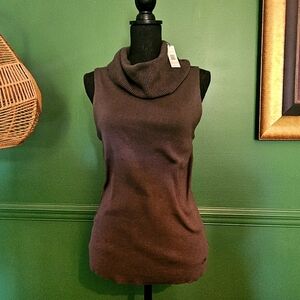 Tahari Sleevless Sweater Dark Green